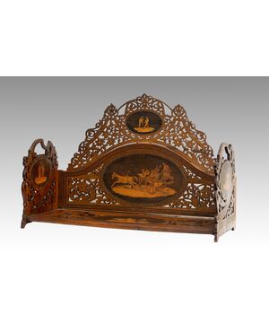 Portalettere antico Sorrentino in legno di ulivo. Periodo XIX secolo.