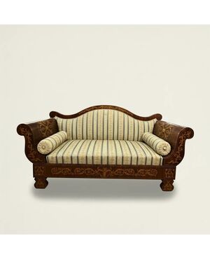 
Divano a Barca Carlo X in Legno Intarsiato – XIX Sec.