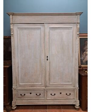 Armadio dipinto dell' Ottocento