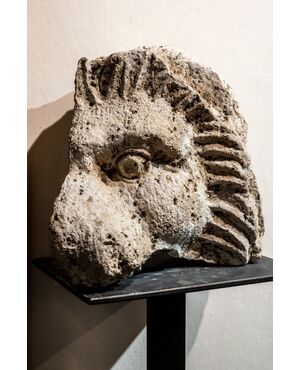 Stone lion head - Early Renaissance - Missing parts