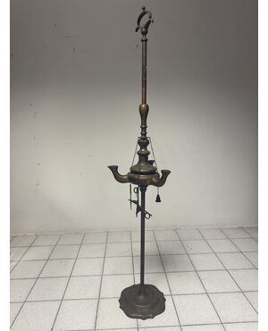 Florentine bronze floor lamp, H 180 cm. Early 19th century. Height 180 cm