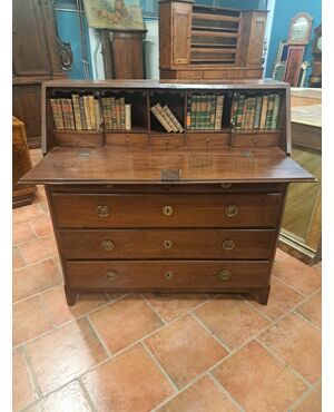 Directoire walnut drop-front desk, second half of the 18th century