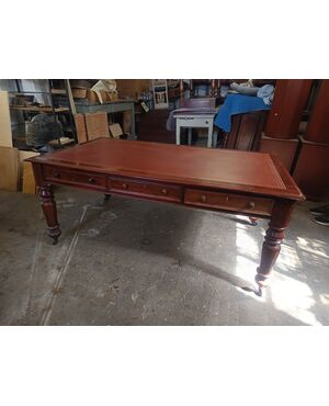 Meeting table / desk