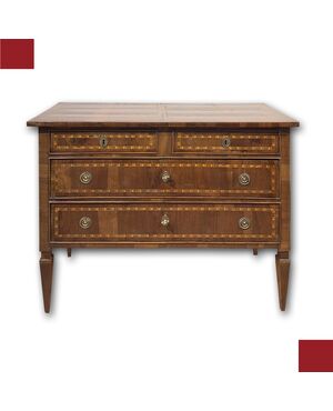 Neoclassical walnut feather-veneered chest of drawers, second half of the 18th century