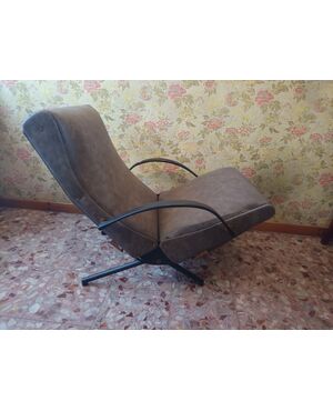 Osvaldo Borsani's P 40 armchair