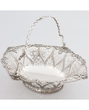Queen Victoria sterling silver basket, James Aldridge, London, 1853