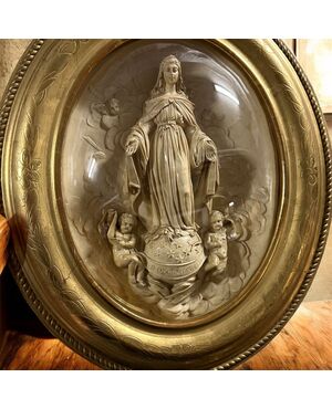 Altorilievo in schiuma di mare (silicato idrato di magnesio, calcite) - Luigi Filippo.