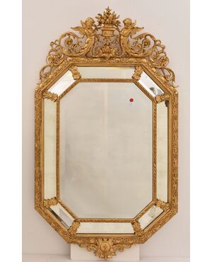 SPECCHIO ANTICO CON FIORI E PUTTI, SPECCHIERA ANTICA LUIGI FILIPPO, CORNICE DORATA, XIX SECOLO. (SPCP197)