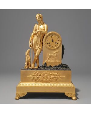 "DIANA THE HUNTRESS" - GILDED BRONZE MANTEL CLOCK - CHARLES X