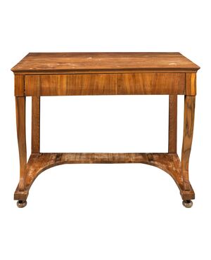 Walnut veneered wall console. Italy, first half of the 19th century.