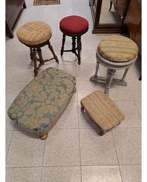 Sgabelli e poggiapiedi