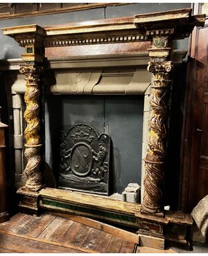 PAN435 - Lacquered and painted frame, 16th century, dimensions cm W 215 x H 208 x D 36