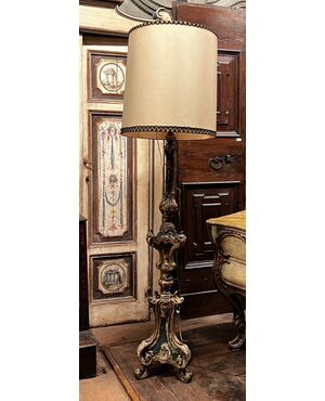 LAMP252 - Carved candlestick with lampshade, 19th century, maximum dimensions cm L 50 x H 195