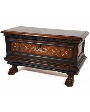 Carved walnut wood chest, bone inlays, Italy, 17th century