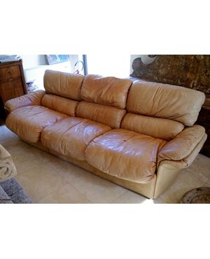 Buffalo leather couch in the 70&#39;s     