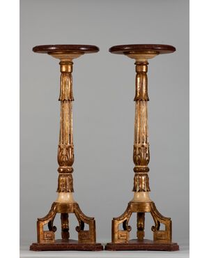 Italy, c. 1830, Pair of Neoclassical Etagere in carved and gilded wood     