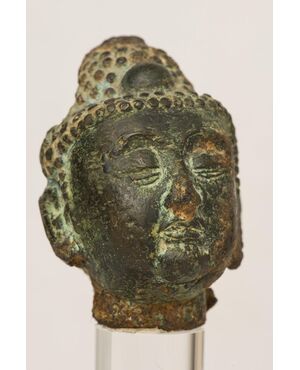 Small bronze head - O / 4641 -     