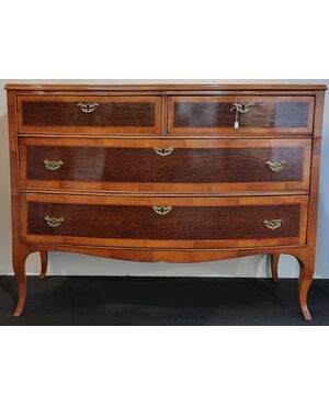 Chest of drawers with pot-bellied bedside tables     