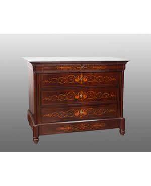 Antique Charles X French chest of drawers in mahogany feather with maple inlay inserts. Period 19th century.     