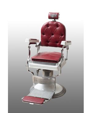 Barber&#39;s chair in chromed steel from the 1960s.     