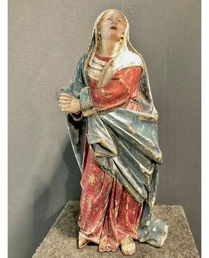 Scultura lignea policroma con occhi in vetro raffigurante Madonna addolorata.Napoli