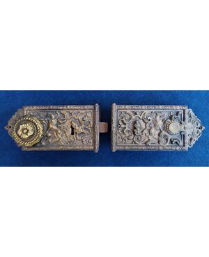 Grande serratura con maniglia in ottone cesellato - Francia XIX sec. (A)