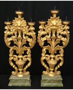 Meravigliosi Candelabri in legno e in foglia oro - H 70 cm - Coppia - 18° secolo - Venezia