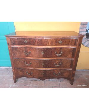 Louis XV chest of drawers moved and inlaid in walnut     