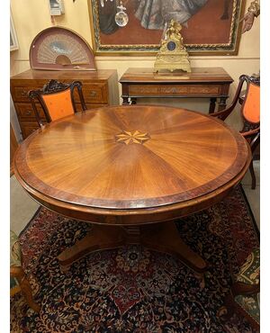 Round table in threaded walnut also nice foot     