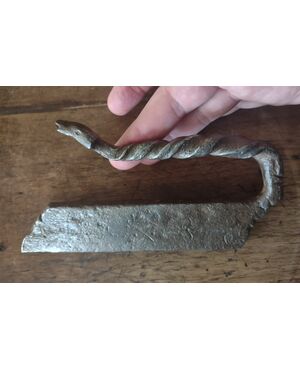 Ancient zoomorphic iron     