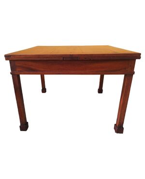 Emilian Empire extendable pull table in walnut     