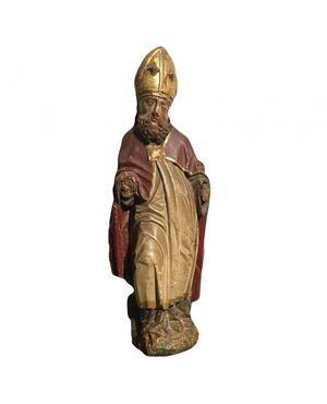 Gilded and polychrome wood sculpture depicting a bishop     