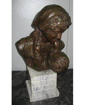 Code 3551 Bronze sculpture MATERNITY 'with marble base