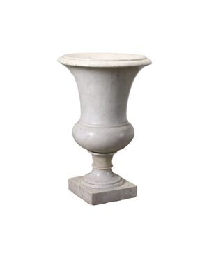 Medici vase in marble     