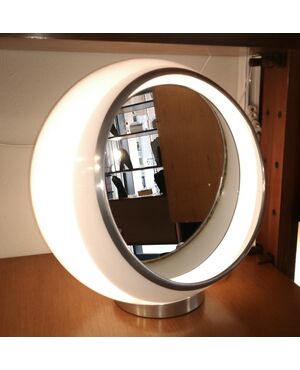 Lamp with white plexiglass mirror and st...