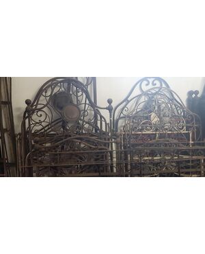 Many iron beds from 35 euros each to 55 ...