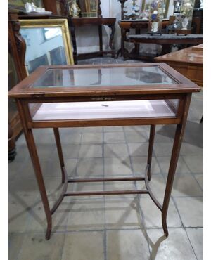Showcase coffee table in mahogany with inlay, early 1900s English