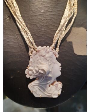 Shell cameo mounted on 18 k gold from the Liberty era