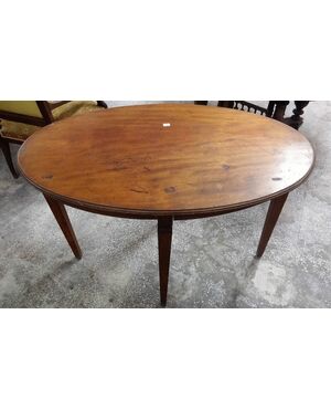 Tavolino antico ovale in mogano epoca Edoardiana inglese