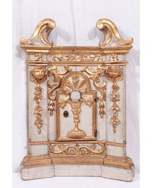Lacquered and gilded tabernacle, Tuscany, Louis XIV     
