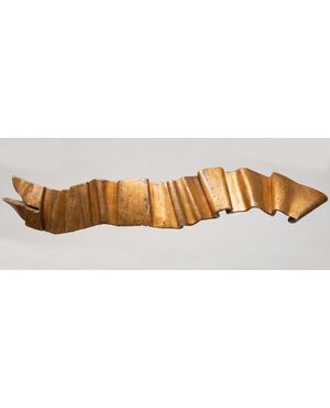 &quot;Ribbon&quot; frieze in gilded wood - O / 5131.     