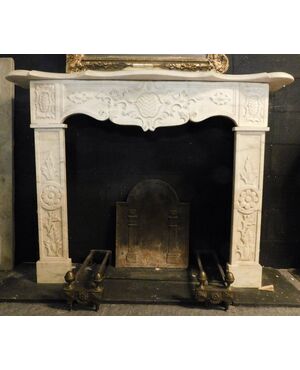 chm745 - fireplace in white Carrara marble, cm l 130 xh 113 x d. 30     