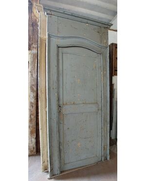 pts772 - n. 2 lacquered doors, 18th century, meas. cm l 112 xh 208     