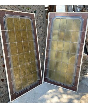 pan354 - pair of stained glass windows in liberty style, measuring cm L 60 x H 125     