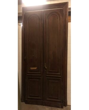 pti716 - walnut door, 19th century, cm L 140 x H 292     