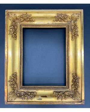 EMPIRE FRAME IN GOLDEN WOOD - 19th CENTURY.     