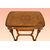Antico tavolino da lavoro vittoriano del 1800 in noce con filetto di intarsio
