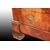 Coppia Secretaire e cassettone francesi stile Impero con bellissime applicazioni in bronzo e piano in marmo in Piuma di Mogano