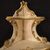 Angoliera italiana laccata, dorata e dipinta del XX secolo