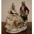 Antica statuetta in porcellana inglese manifattura Royal Crown Derby Porcelain Company "Ora del tè" 